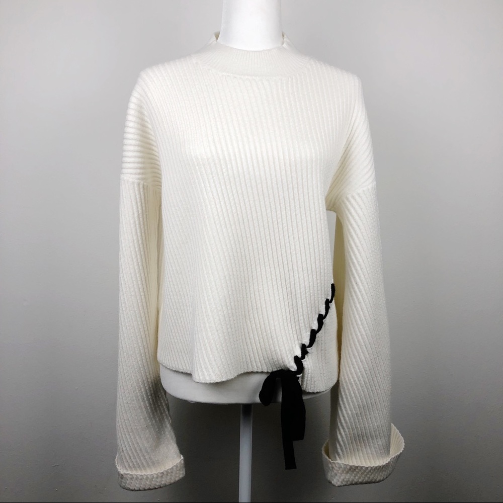 NWT Fate Wide Knit Bell Sleeve Lace Up Oversized Sweater Size Large White